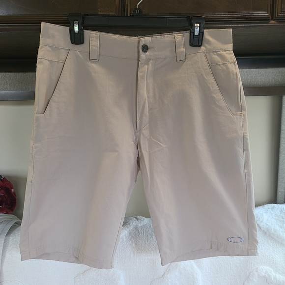 oakley dri fit shorts